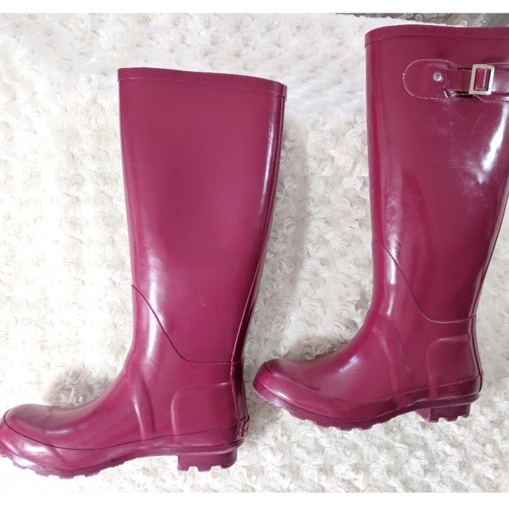 Chooka rain boots.